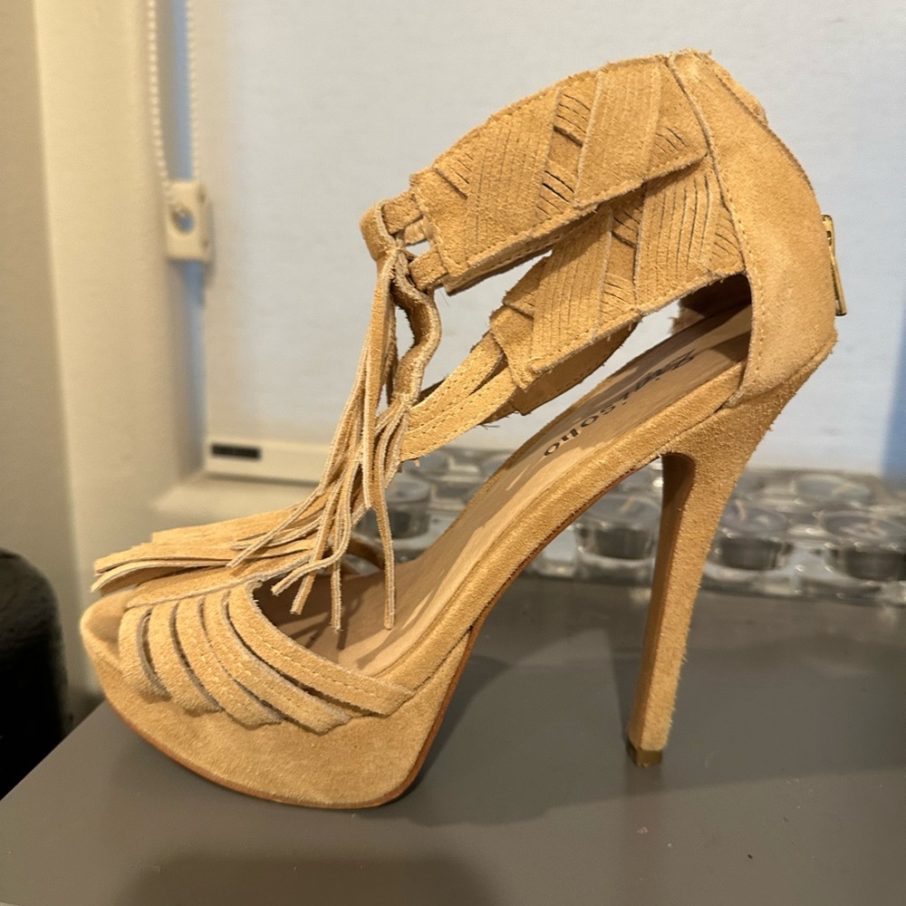 Zigi Soho Tan Suede Platform Heels